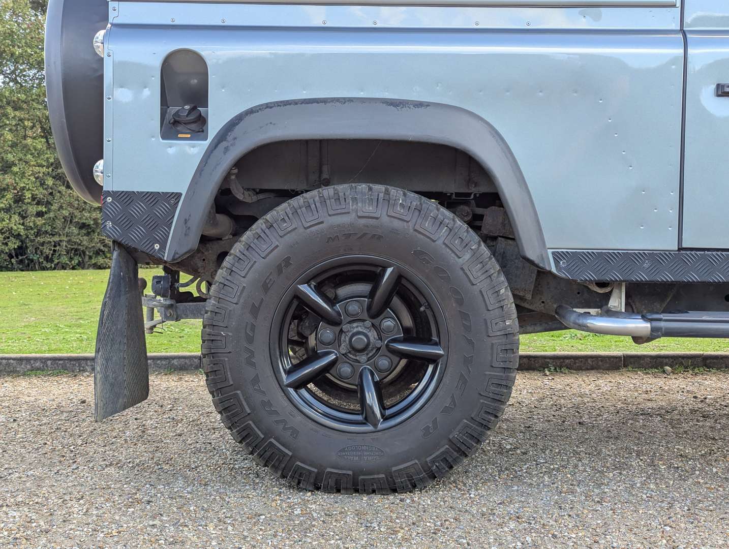 <p>2015 LAND ROVER DEFENDER 90 HARD TOP TDCI</p>