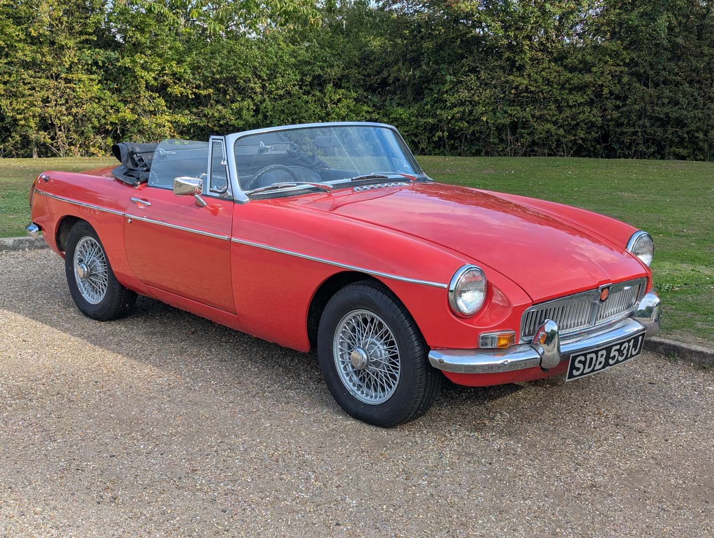 <p>1970 MG B ROADSTER</p>