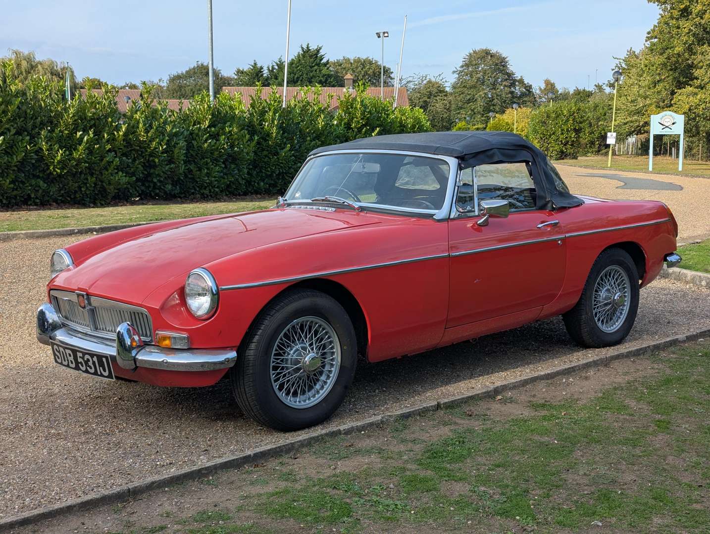 <p>1970 MG B ROADSTER</p>