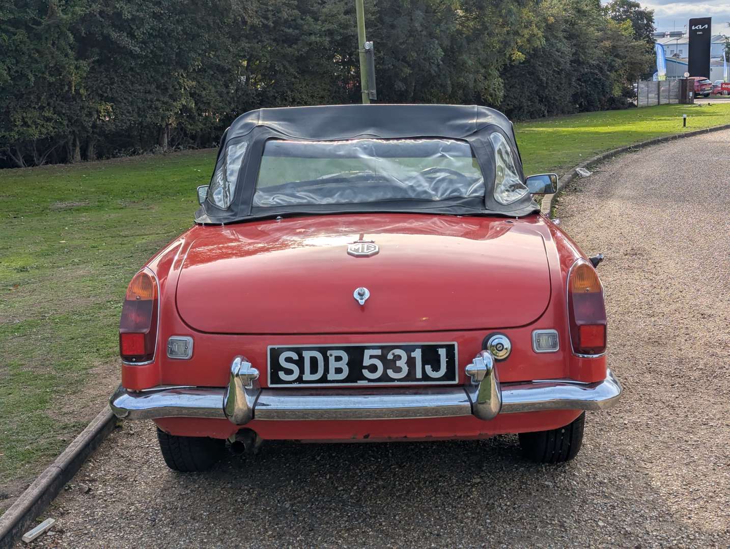 <p>1970 MG B ROADSTER</p>