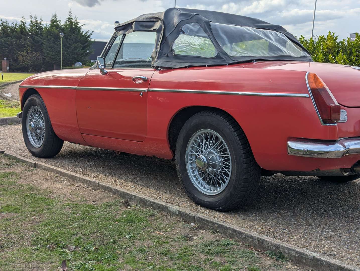 <p>1970 MG B ROADSTER</p>