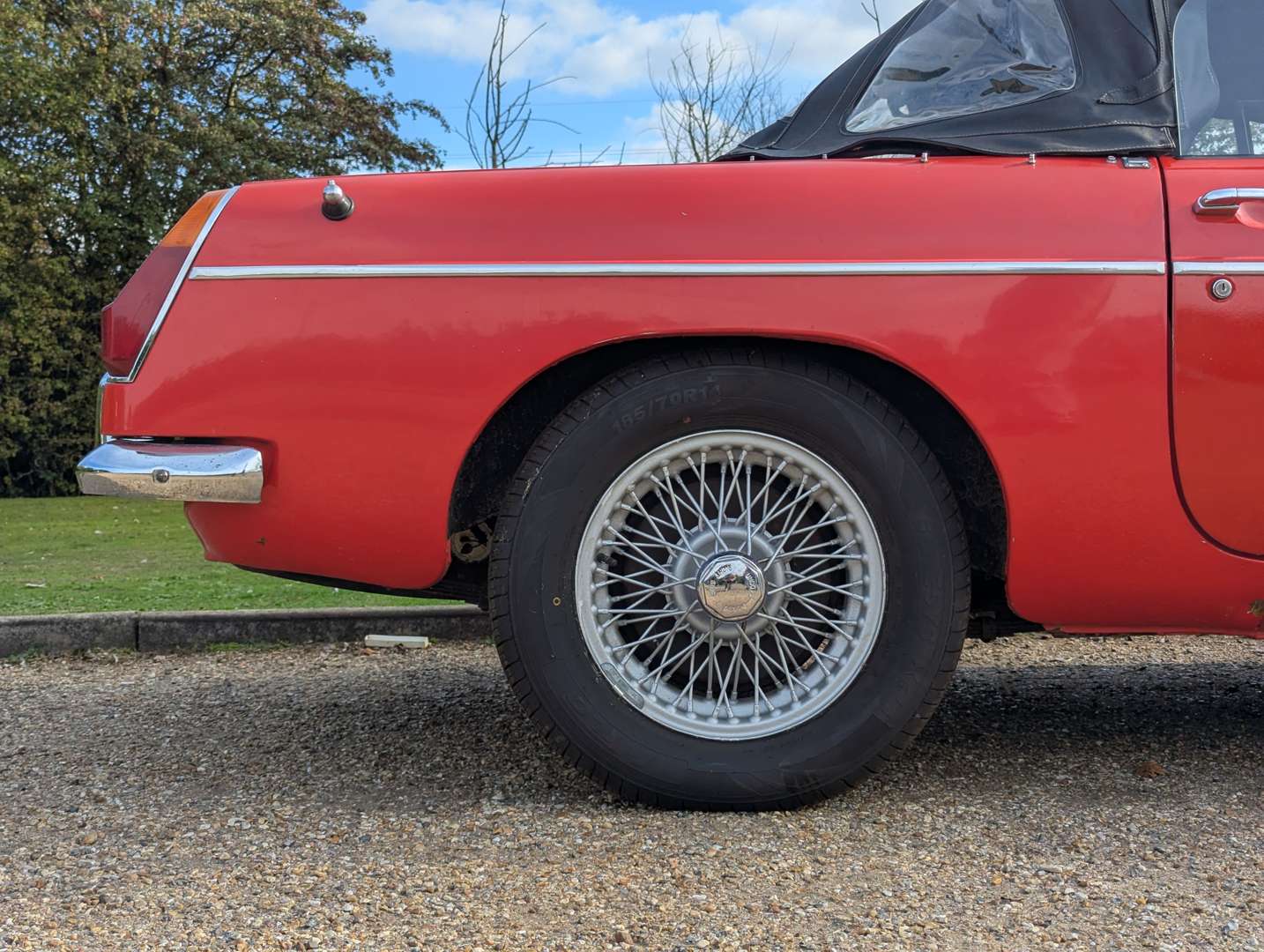 <p>1970 MG B ROADSTER</p>