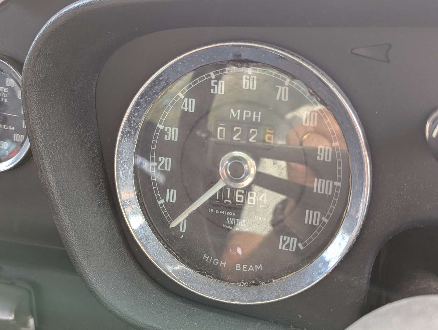 <p>1970 MG B ROADSTER</p>