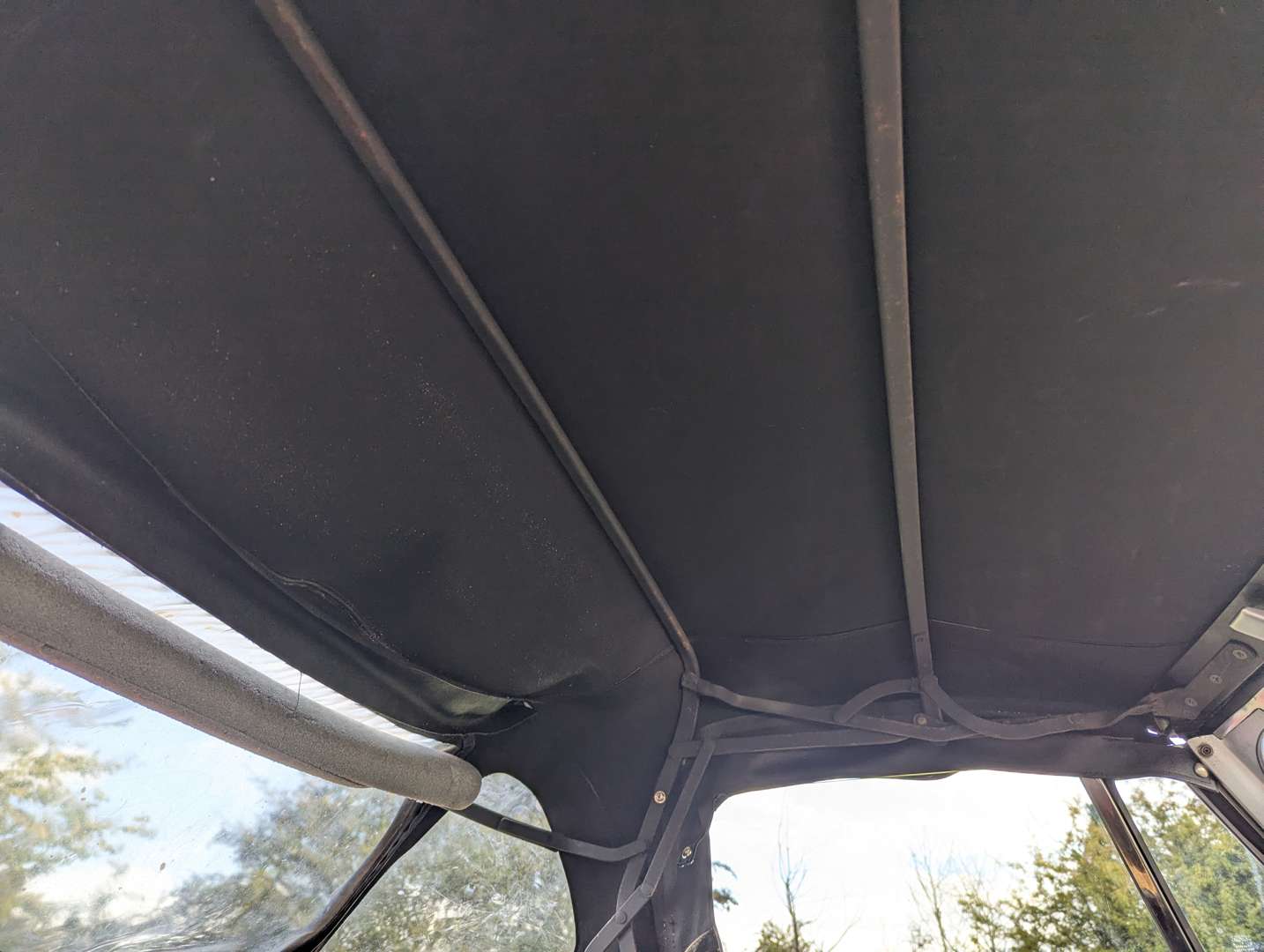 <p>1970 MG B ROADSTER</p>