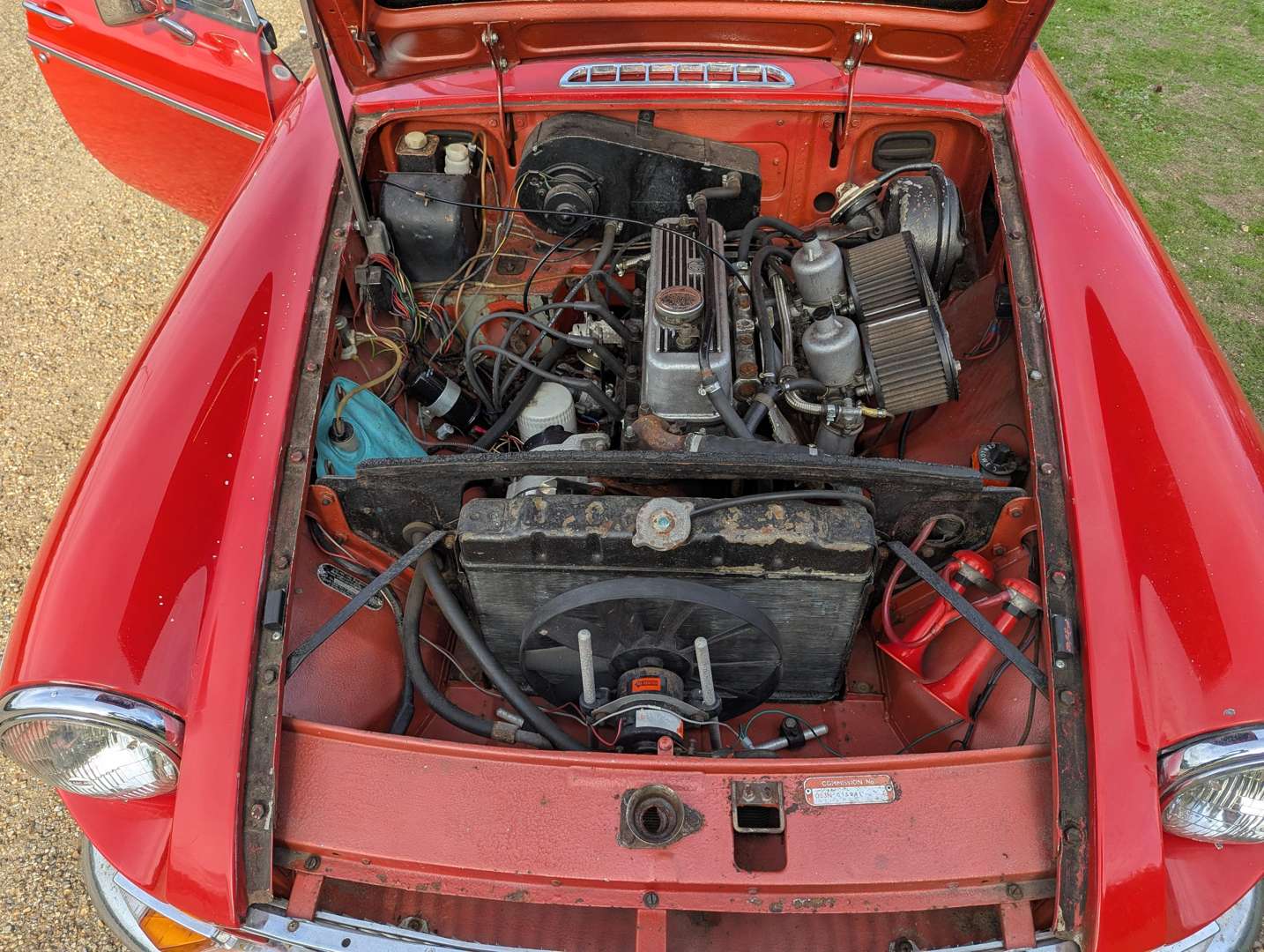 <p>1970 MG B ROADSTER</p>