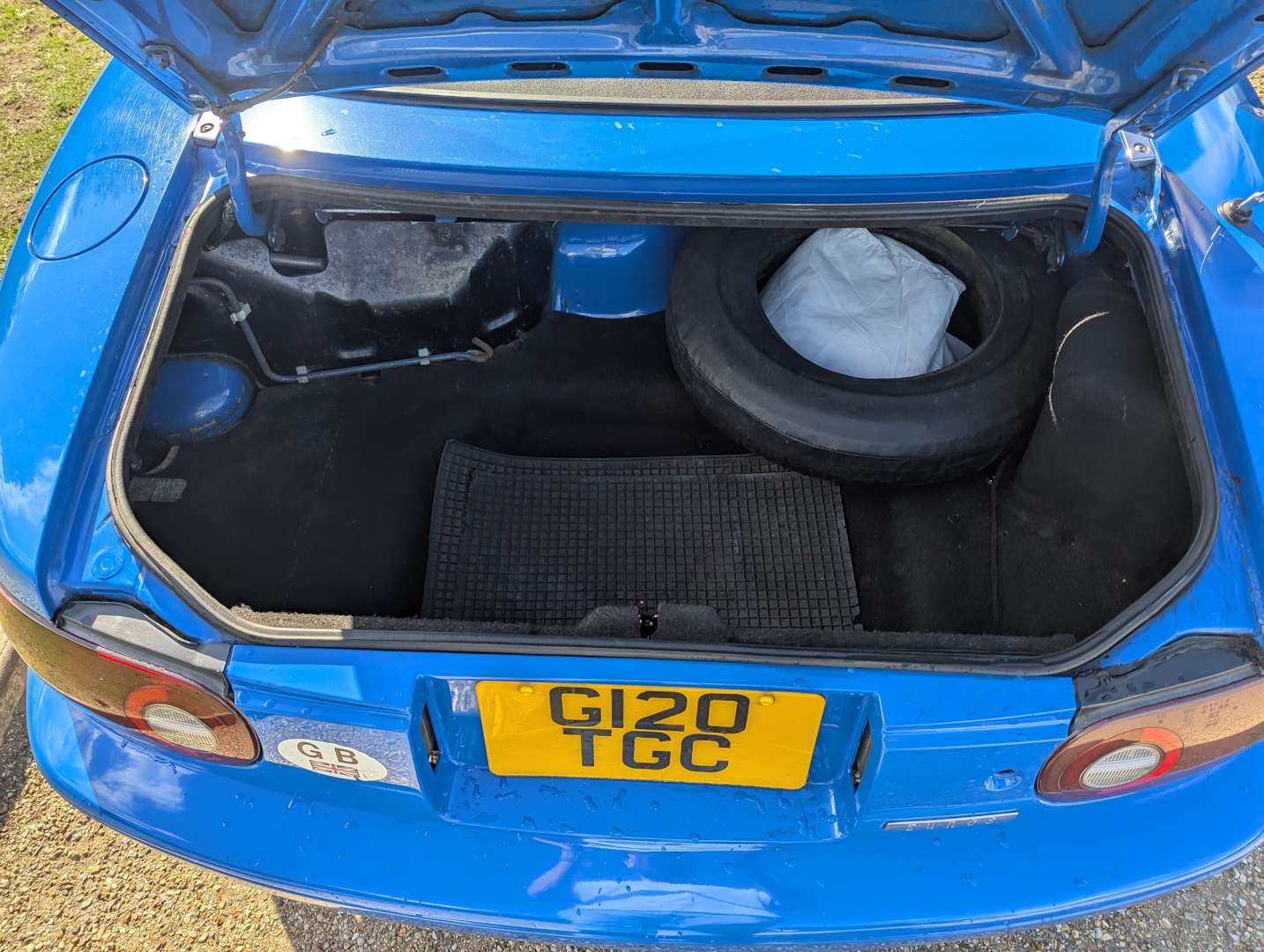 <p>1990 MAZDA MX-5 EUNOS 1.6</p>