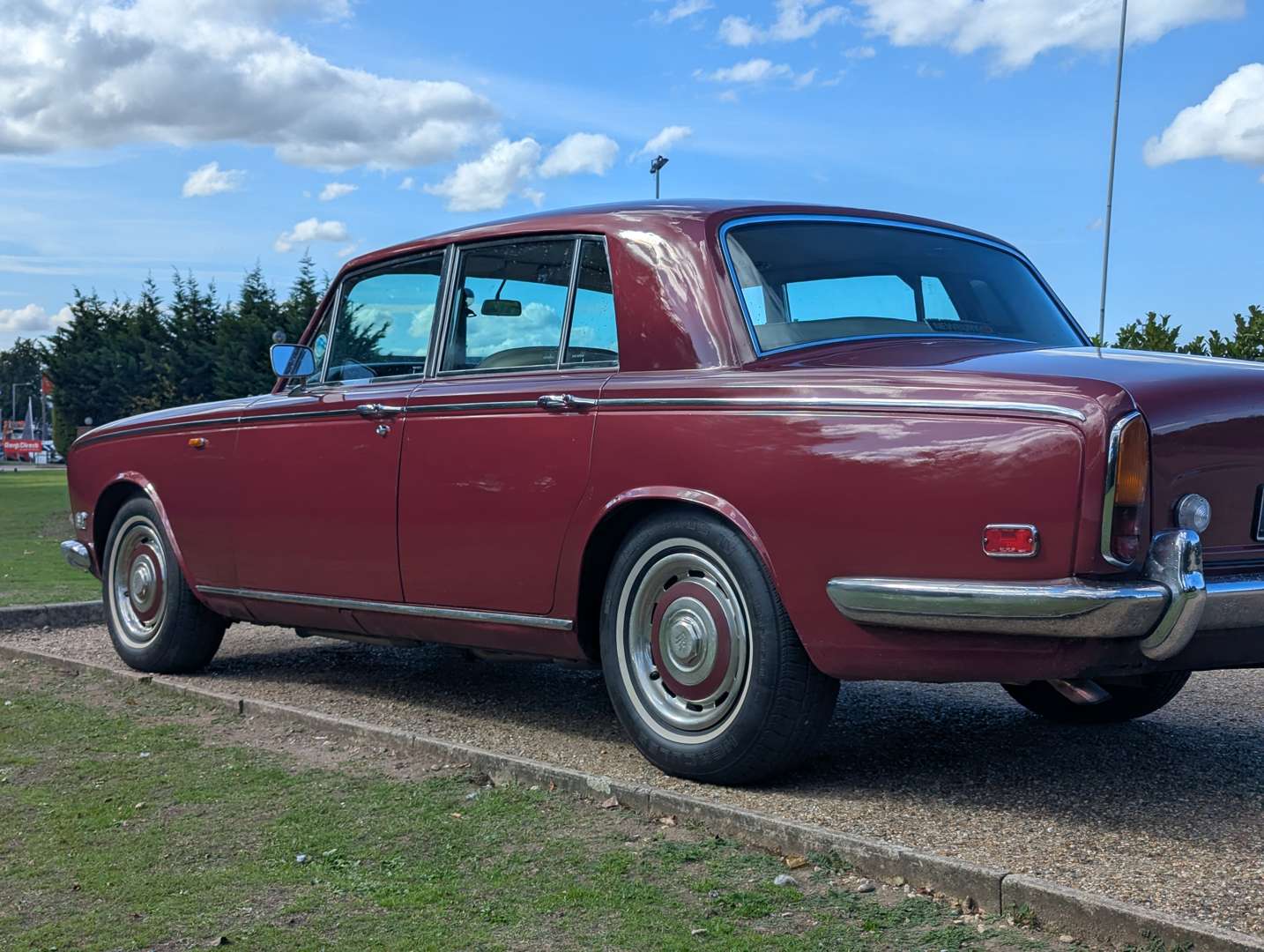 <p>1971 ROLLS ROYCE SILVER SHADOW I</p>