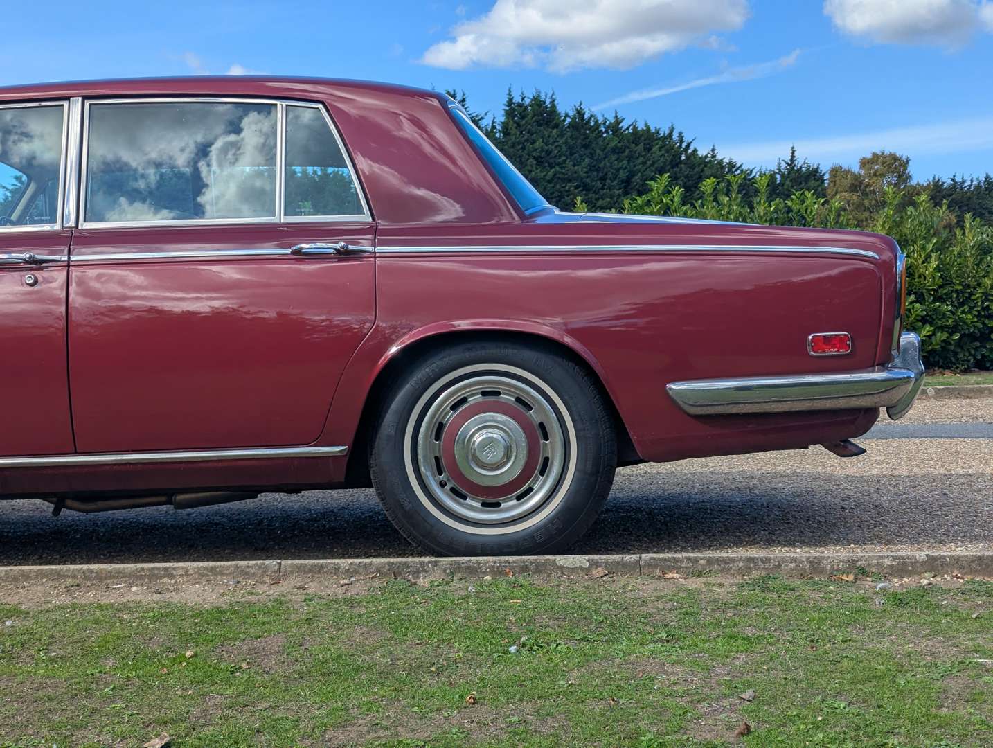 <p>1971 ROLLS ROYCE SILVER SHADOW I</p>