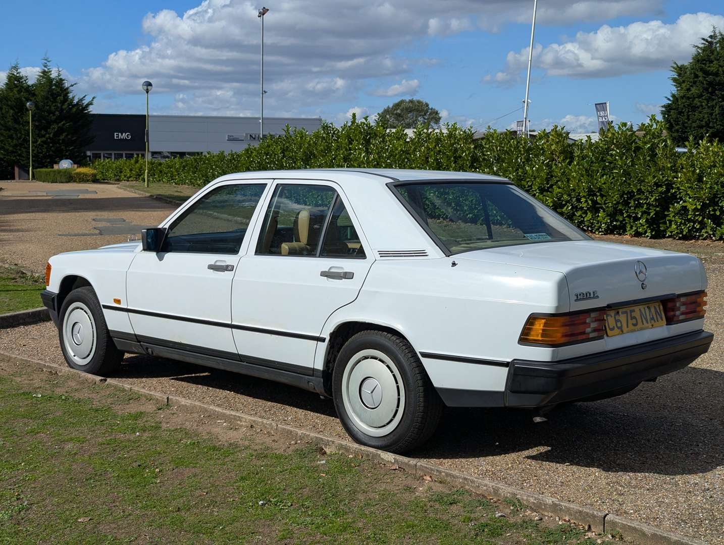 <p>1985 MERCEDES 190E 2.0 MANUAL</p>