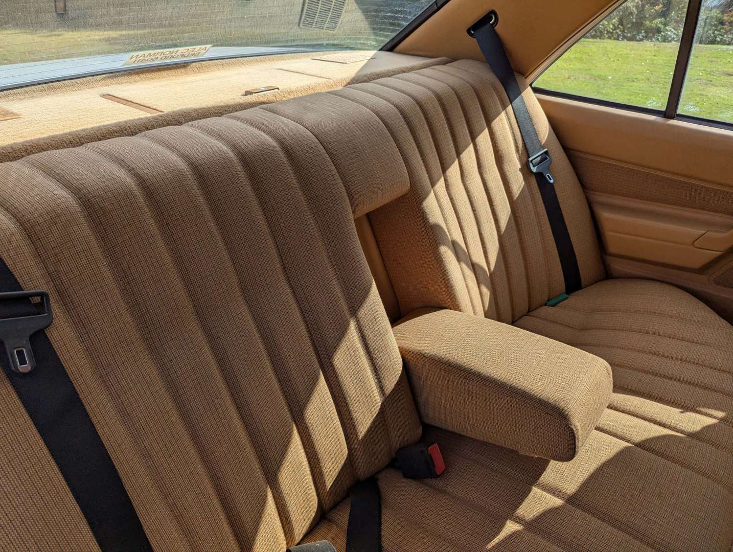 <p>1985 MERCEDES 190E 2.0 MANUAL</p>