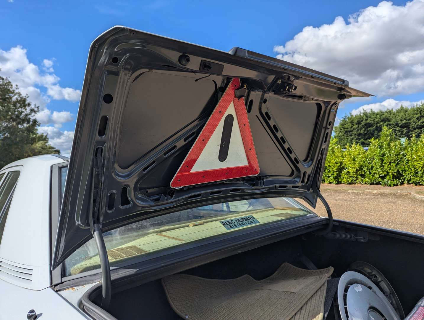 <p>1985 MERCEDES 190E 2.0 MANUAL</p>