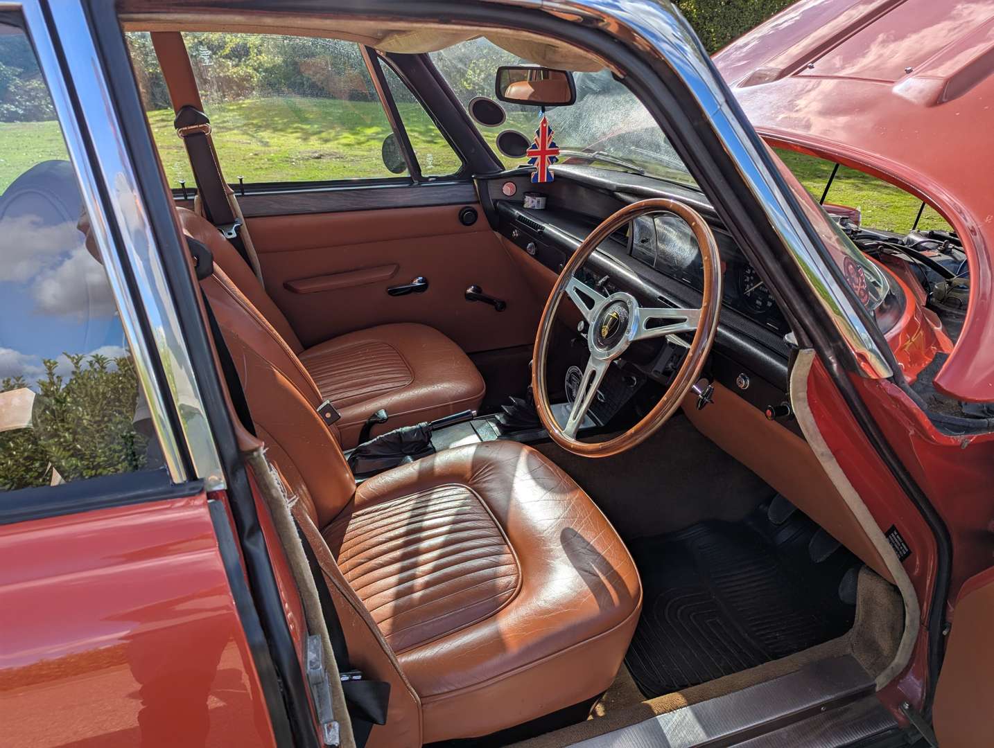 <p>1973 ROVER P6 2000TC</p>