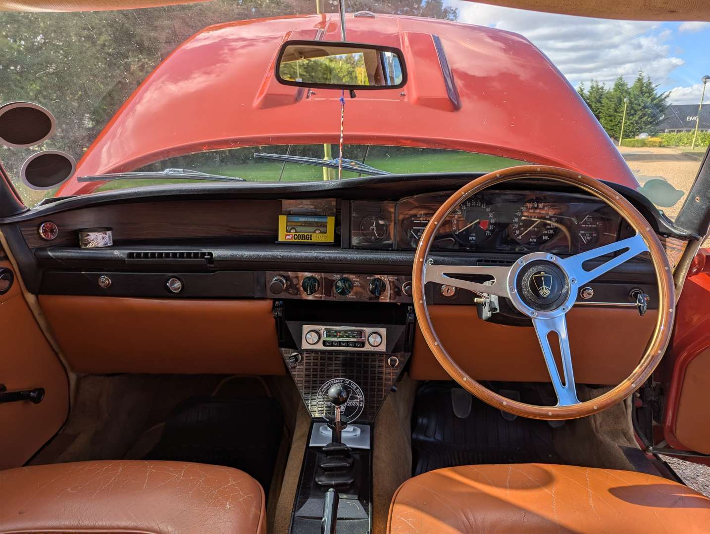 <p>1973 ROVER P6 2000TC</p>