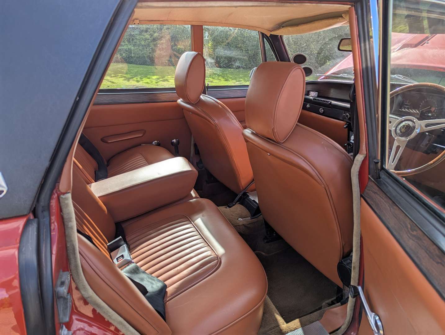 <p>1973 ROVER P6 2000TC</p>