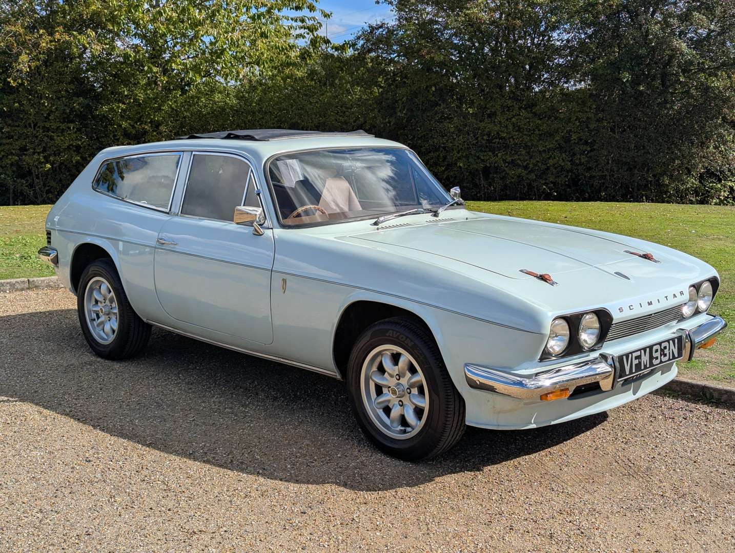 <p>1974 RELIANT SCIMITAR GTE</p>
