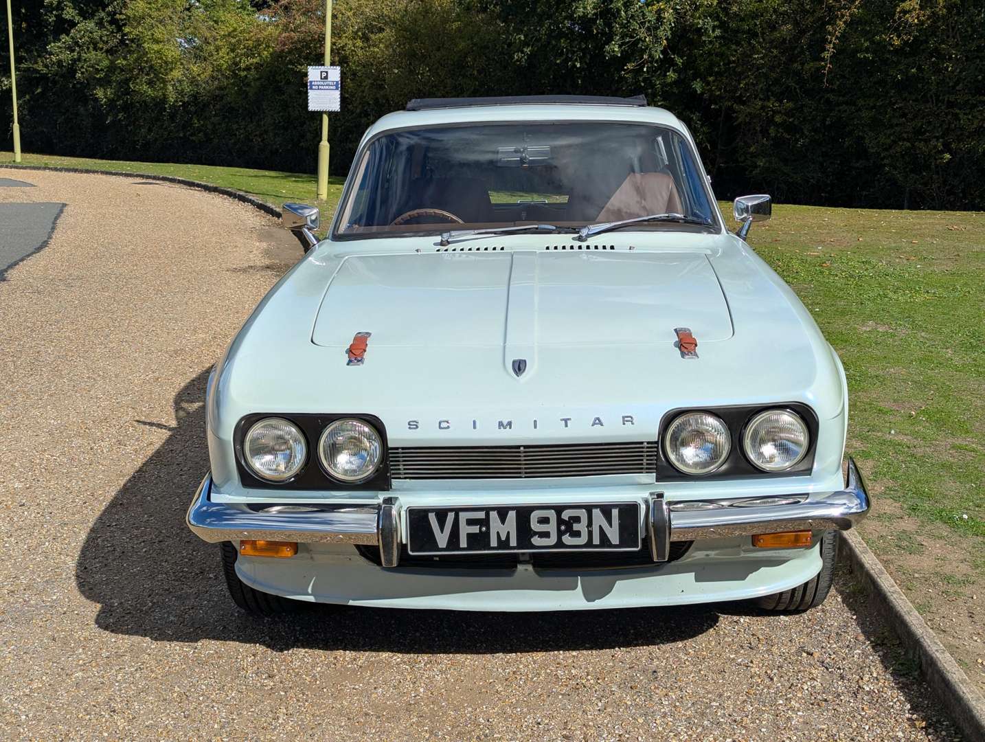 <p>1974 RELIANT SCIMITAR GTE</p>
