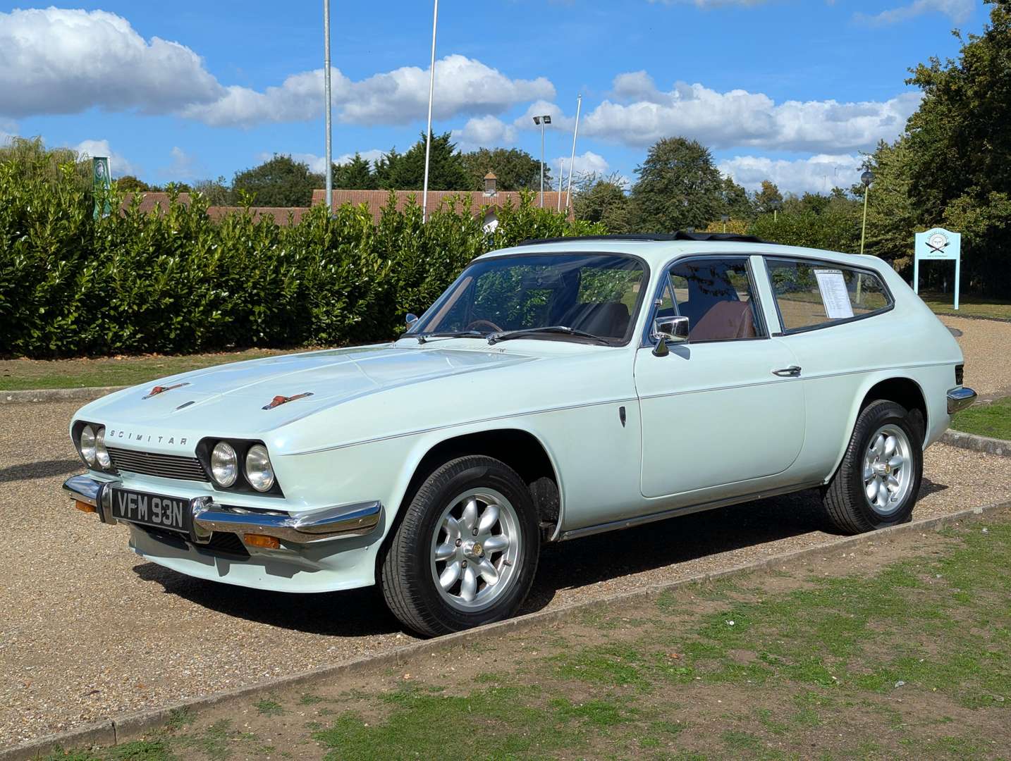 <p>1974 RELIANT SCIMITAR GTE</p>