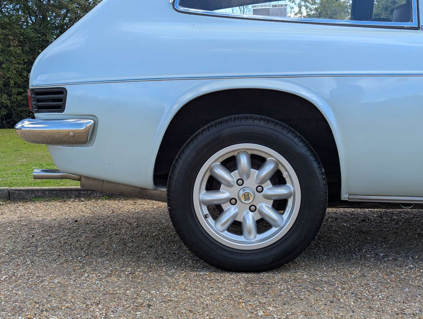 <p>1974 RELIANT SCIMITAR GTE</p>