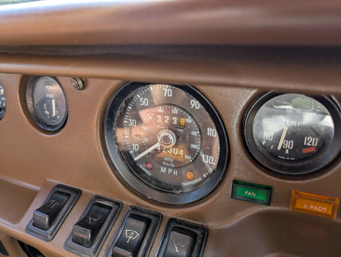 <p>1974 RELIANT SCIMITAR GTE</p>