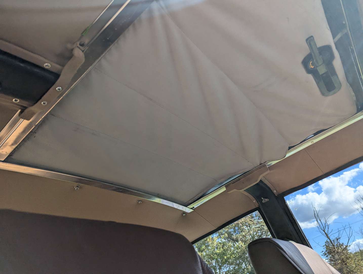 <p>1974 RELIANT SCIMITAR GTE</p>