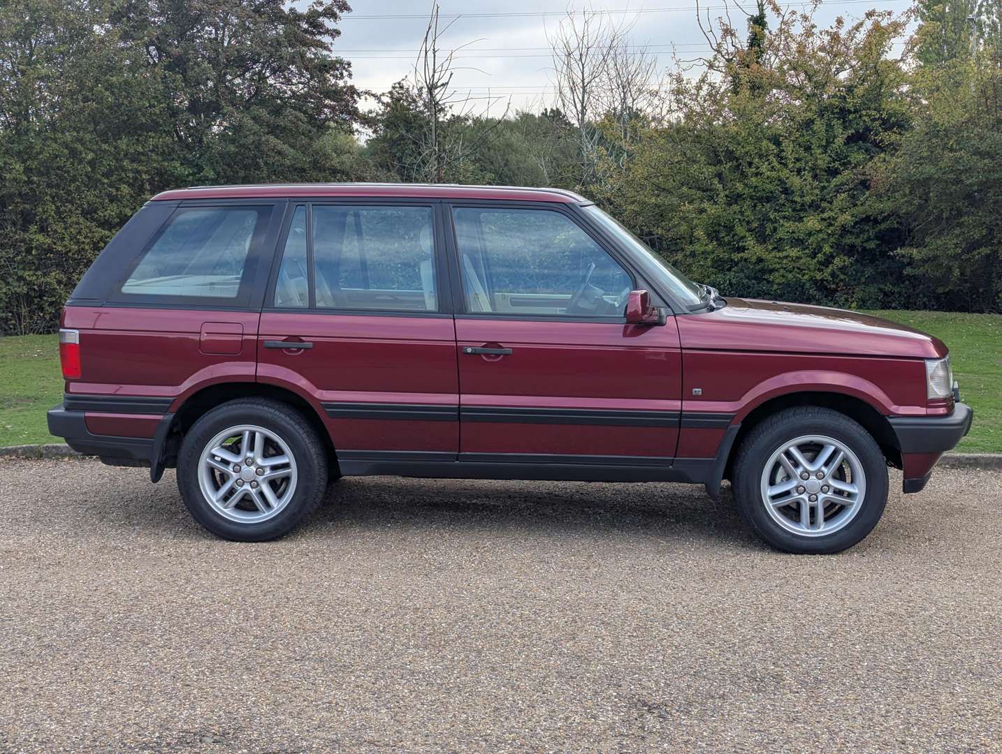<p>2000 RANGE ROVER VOGUE 4.6 AUTO</p>