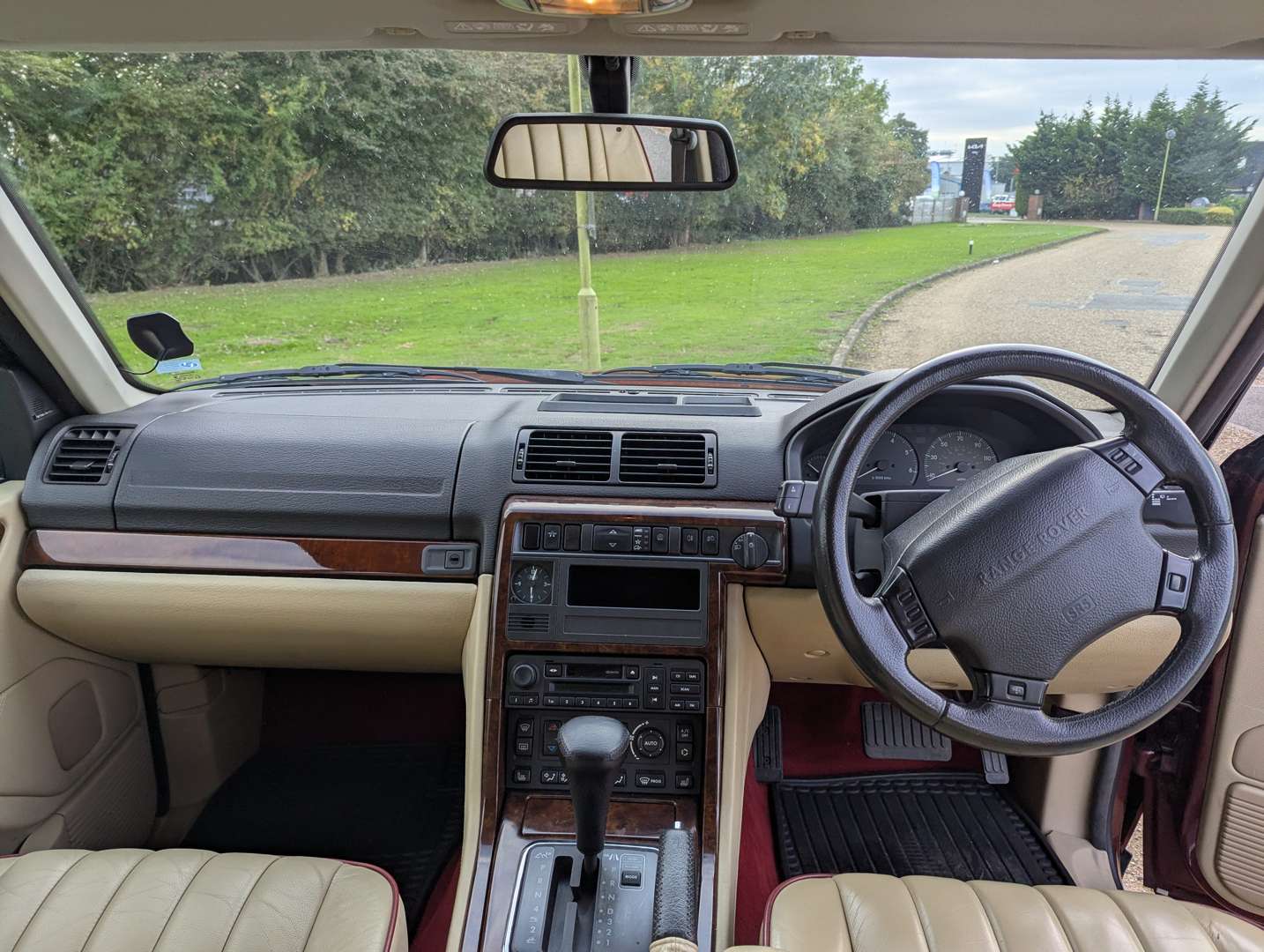 <p>2000 RANGE ROVER VOGUE 4.6 AUTO</p>