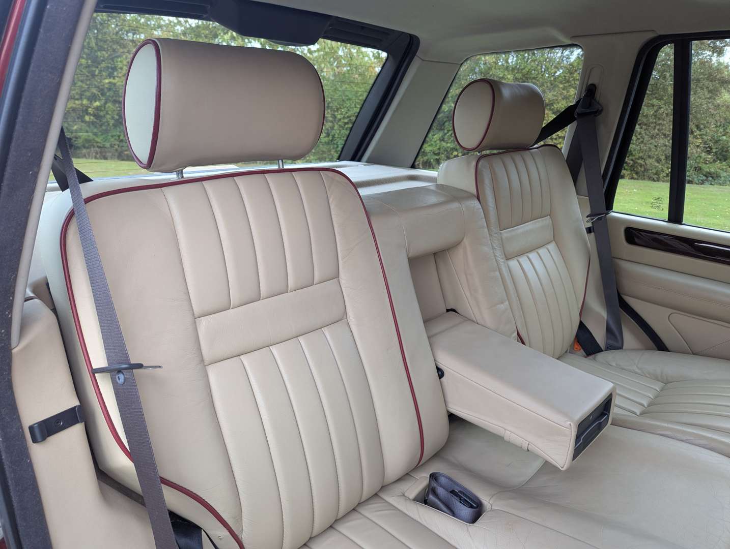 <p>2000 RANGE ROVER VOGUE 4.6 AUTO</p>