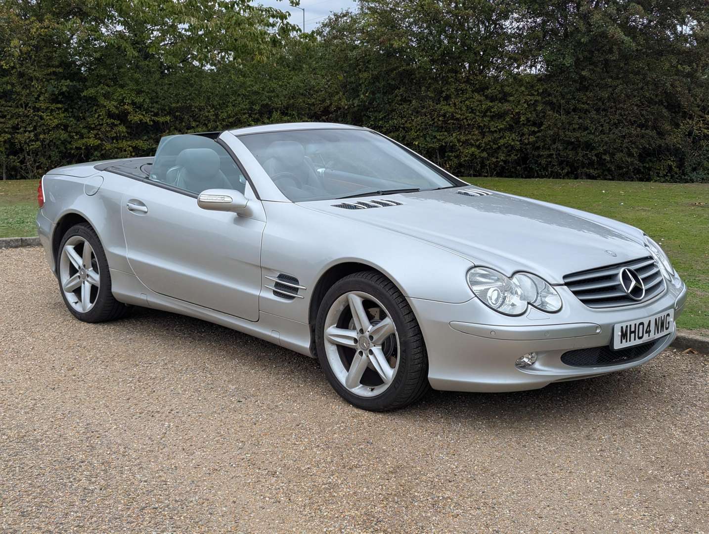 <p>2004 MERCEDES SL 350 AUTO</p>