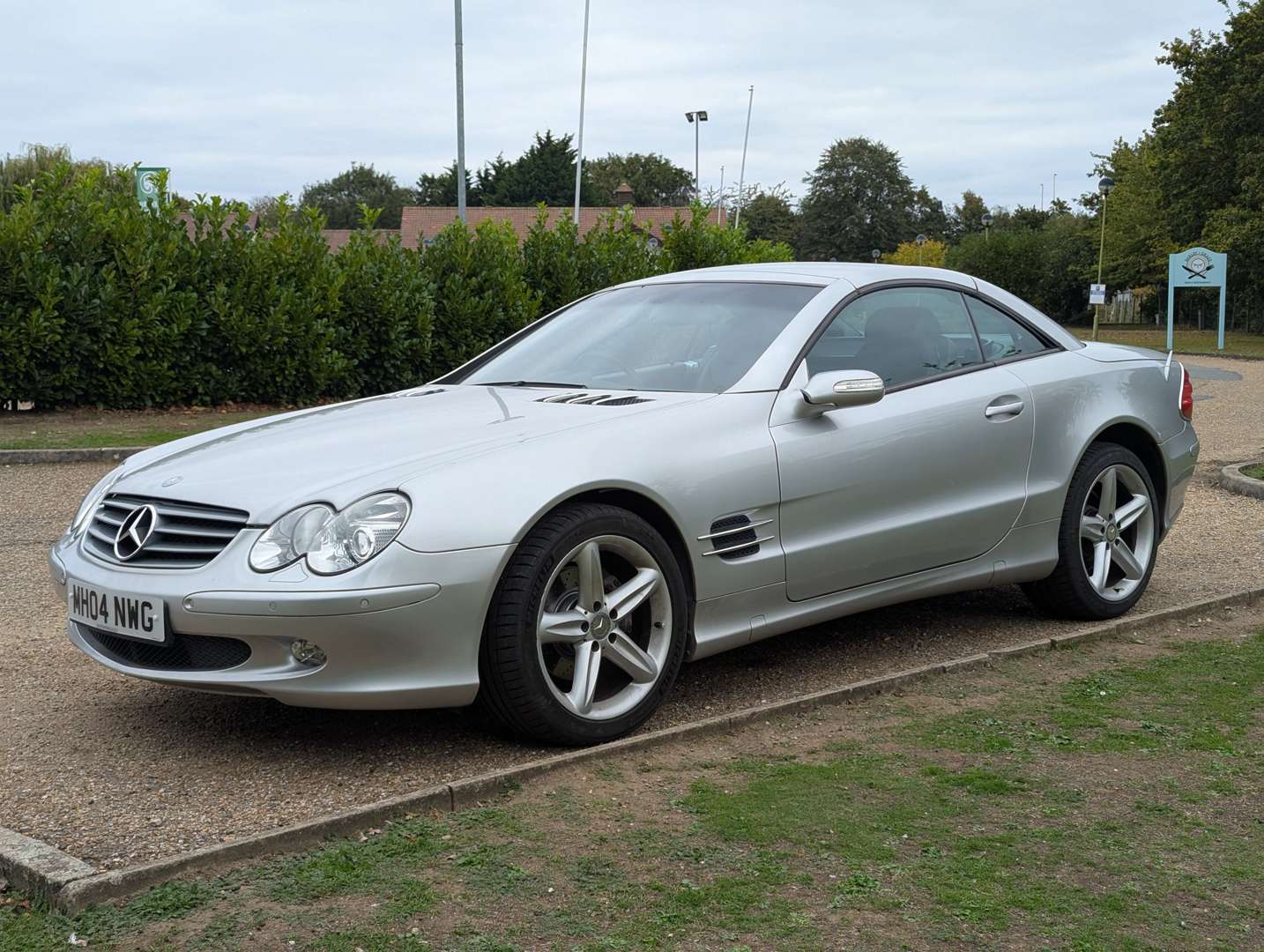 <p>2004 MERCEDES SL 350 AUTO</p>