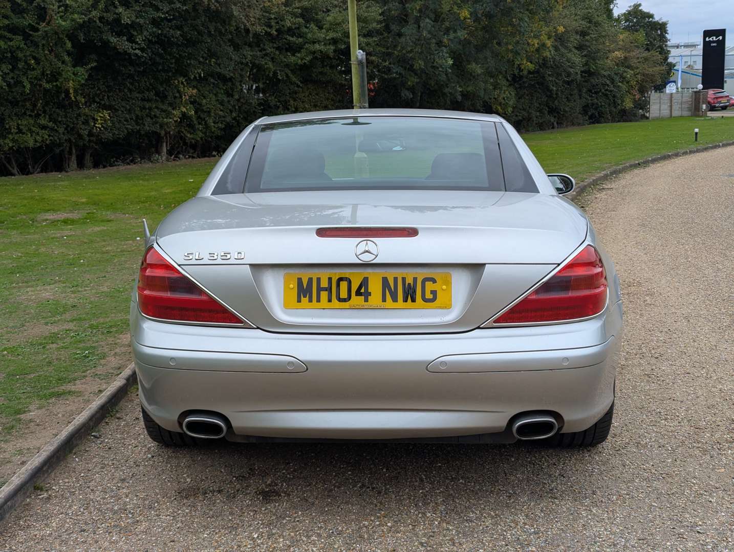 <p>2004 MERCEDES SL 350 AUTO</p>