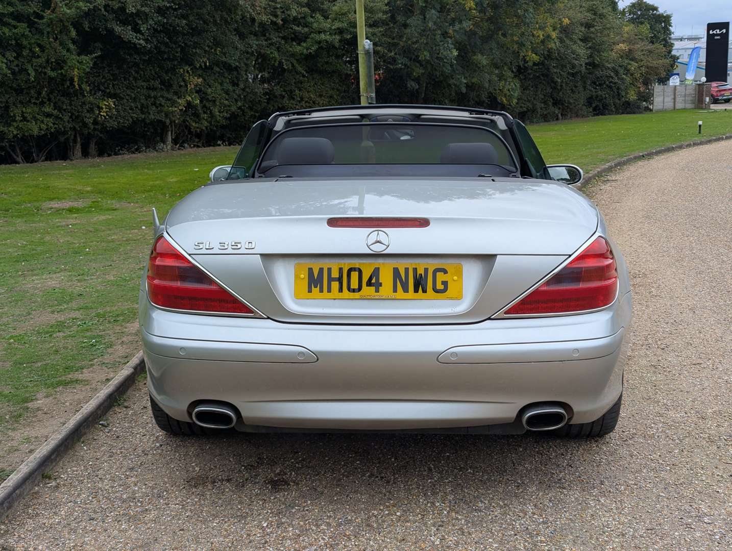 <p>2004 MERCEDES SL 350 AUTO</p>