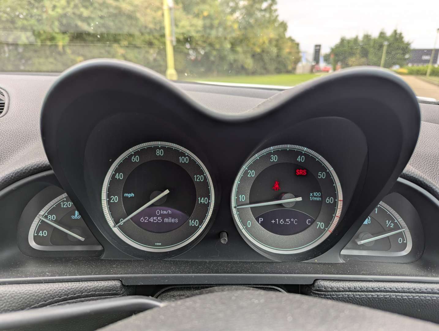 <p>2004 MERCEDES SL 350 AUTO</p>