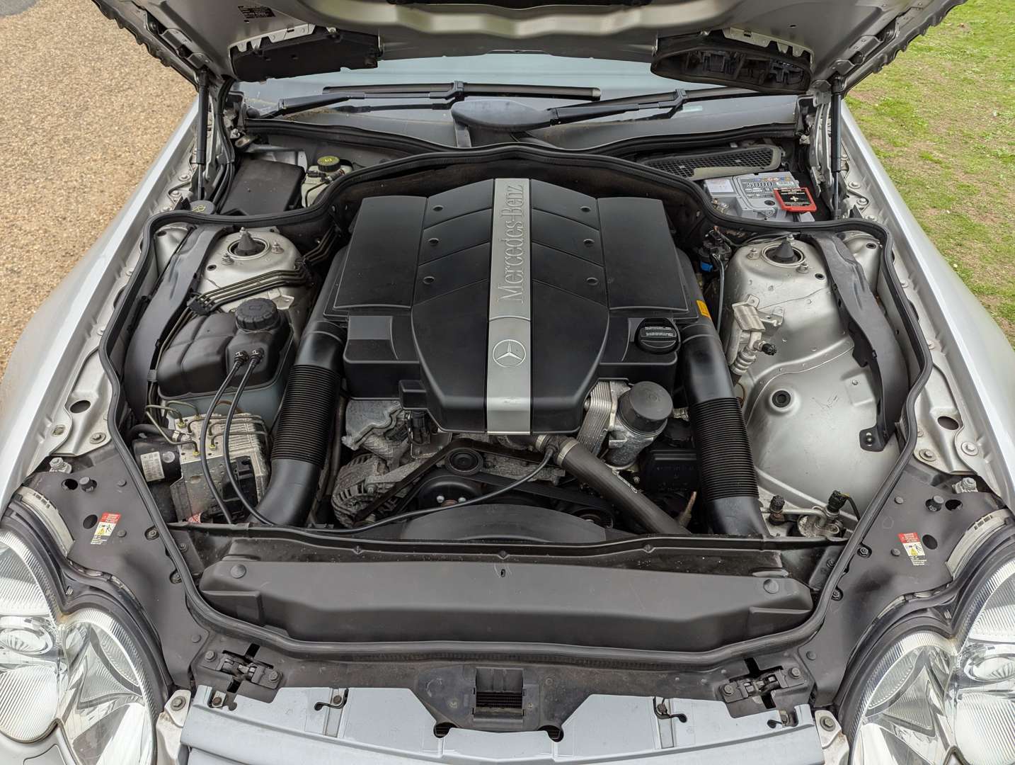 <p>2004 MERCEDES SL 350 AUTO</p>