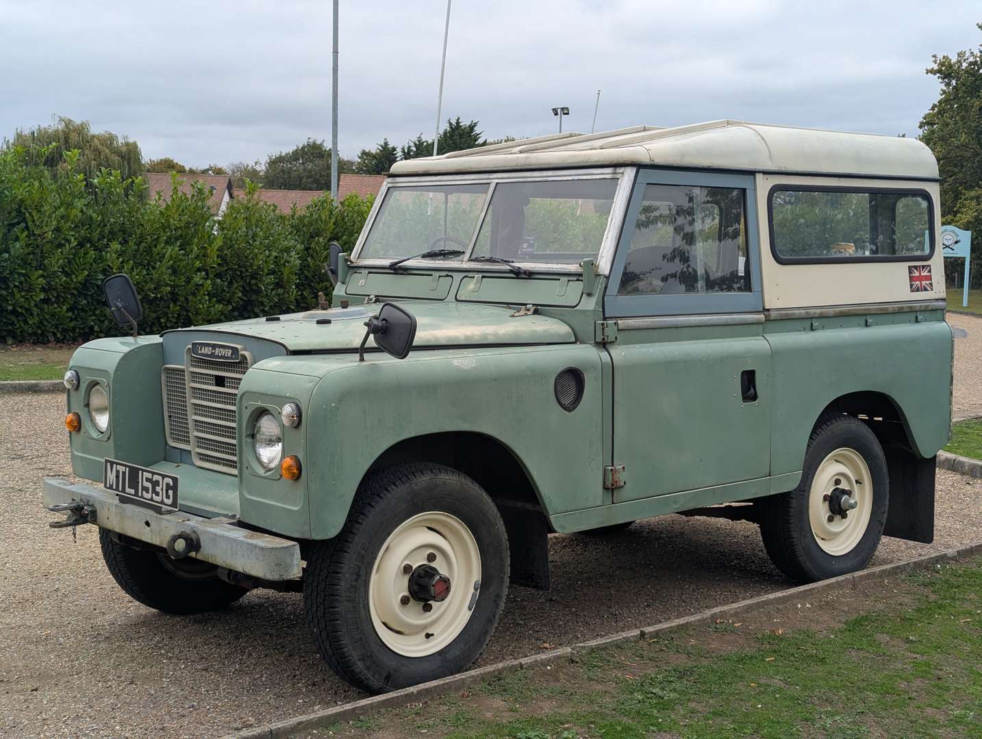 <p>1969 LAND ROVER SERIES IIA</p>