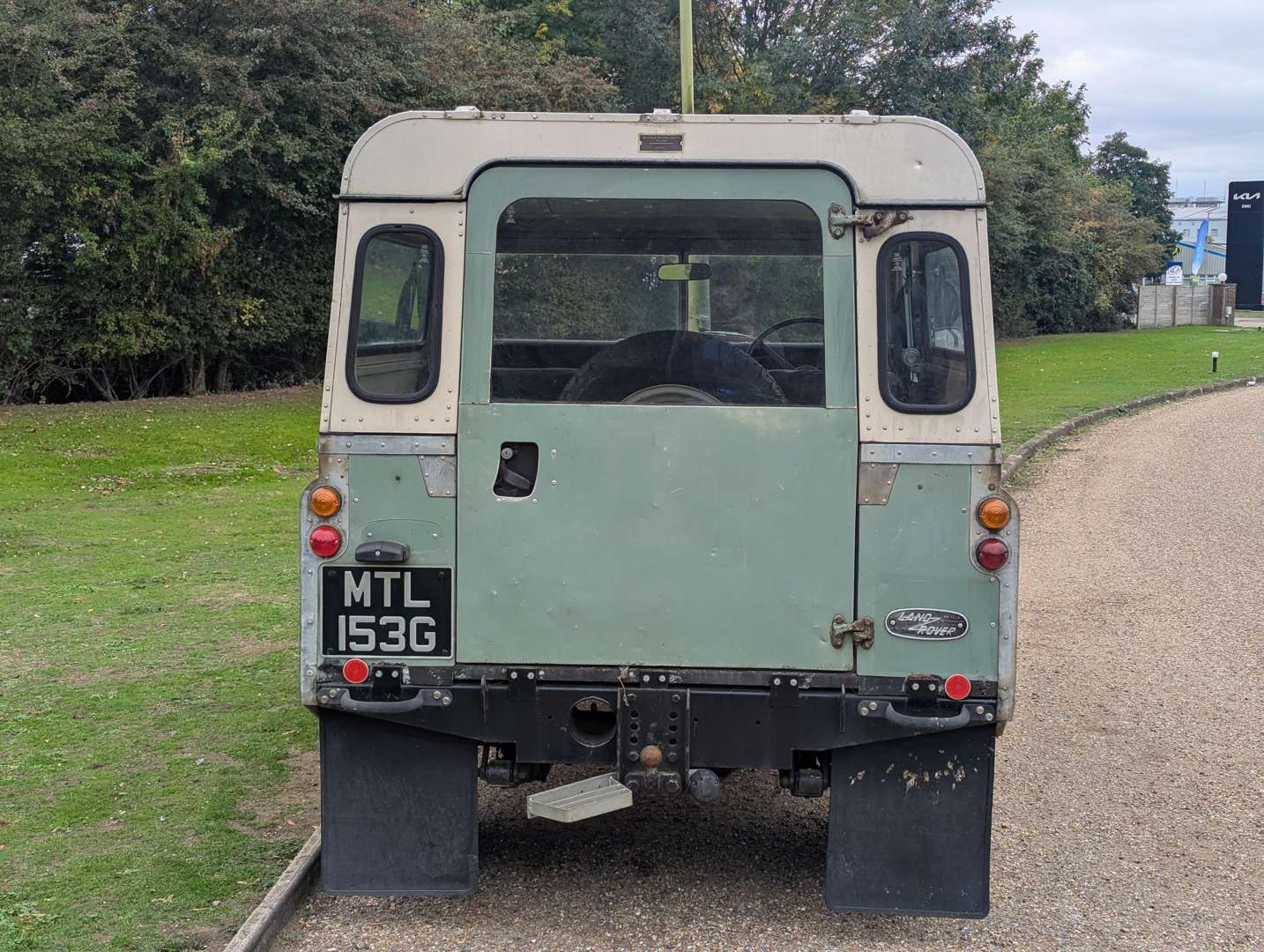 <p>1969 LAND ROVER SERIES IIA</p>