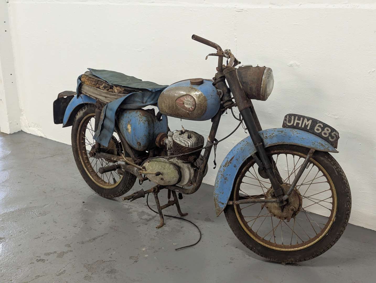 <p>1962 BSA BANTAM</p>
