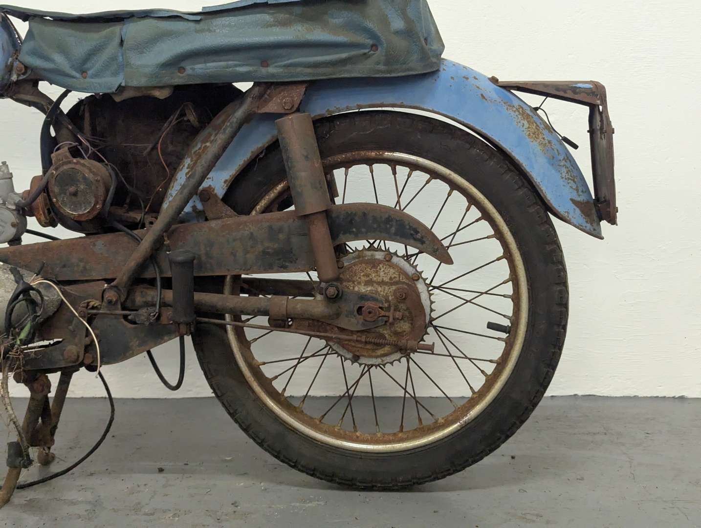 <p>1962 BSA BANTAM</p>