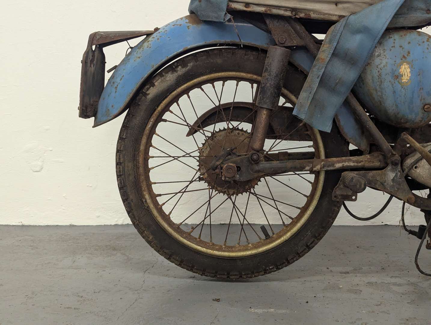 <p>1962 BSA BANTAM</p>