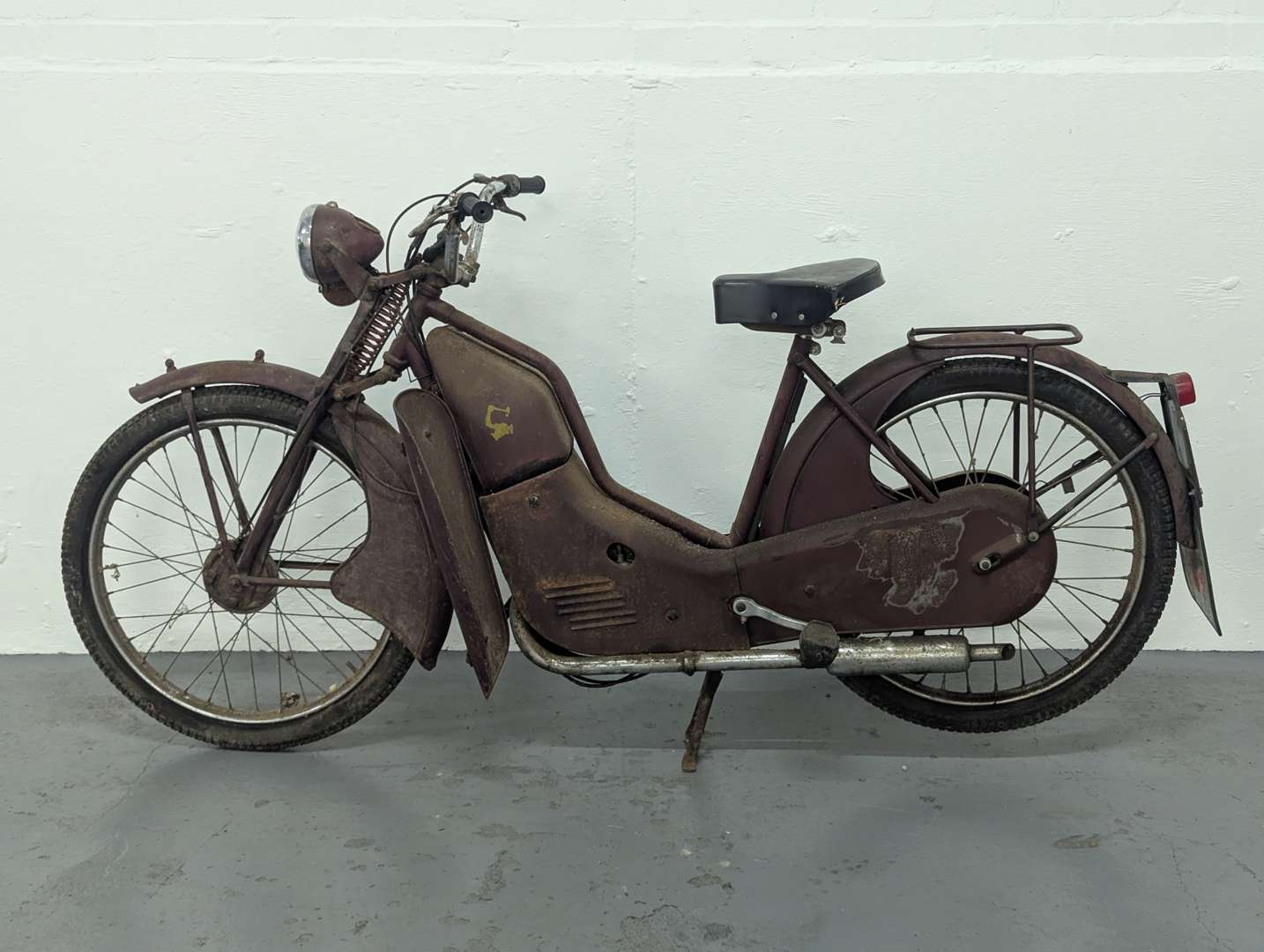 <p>1957 NEW HUDSON AUTO-CYCLE</p>