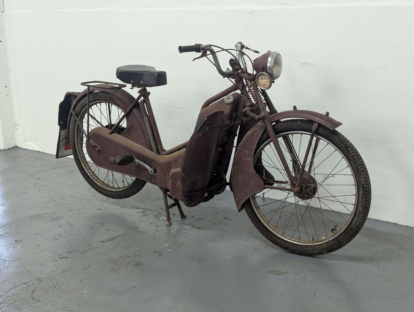 <p>1957 NEW HUDSON AUTO-CYCLE</p>
