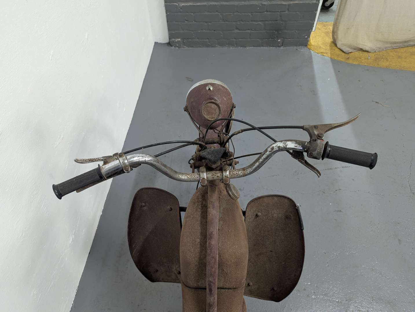 <p>1957 NEW HUDSON AUTO-CYCLE</p>