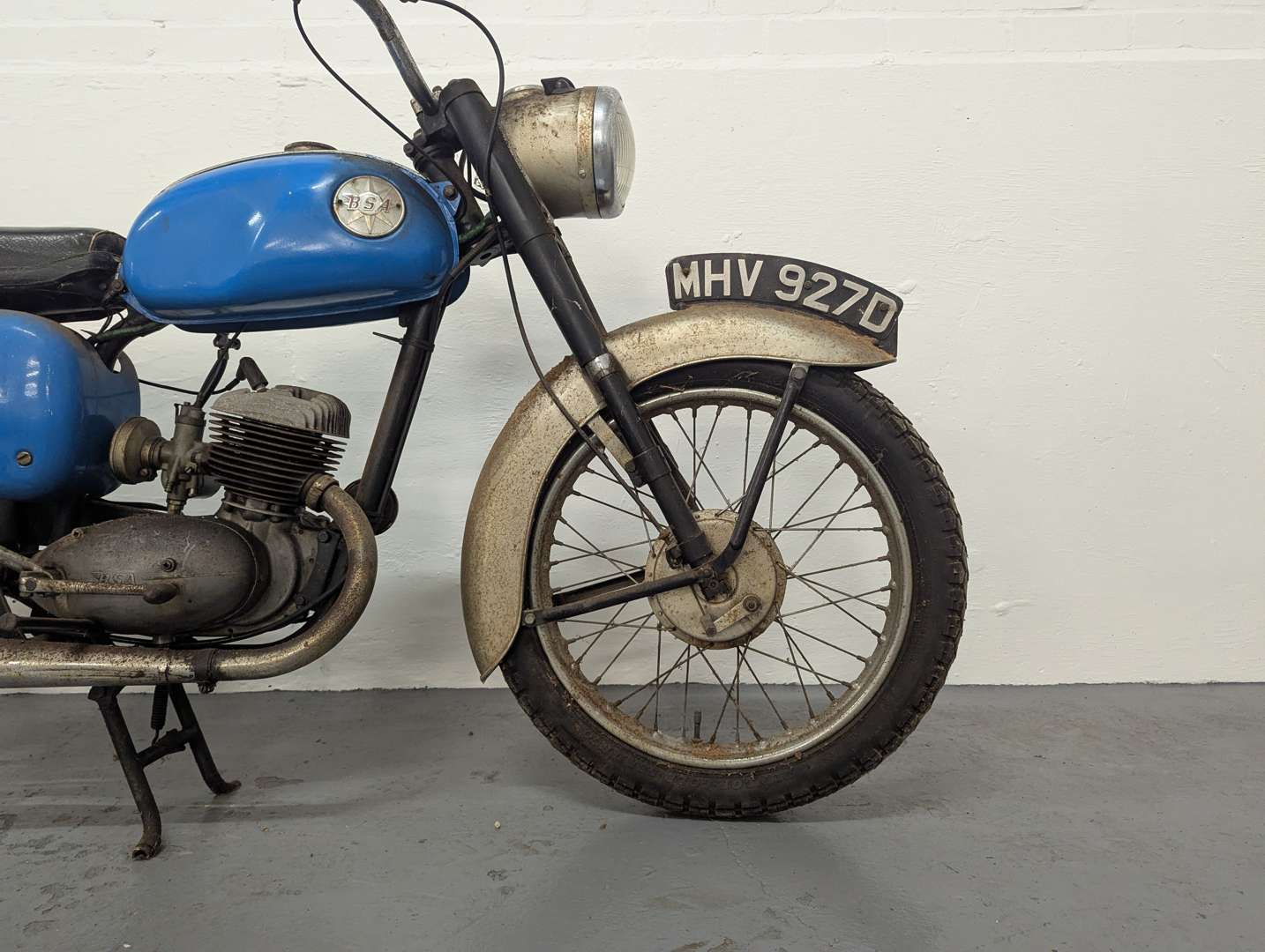 <p>1966 BSA BANTAM</p>