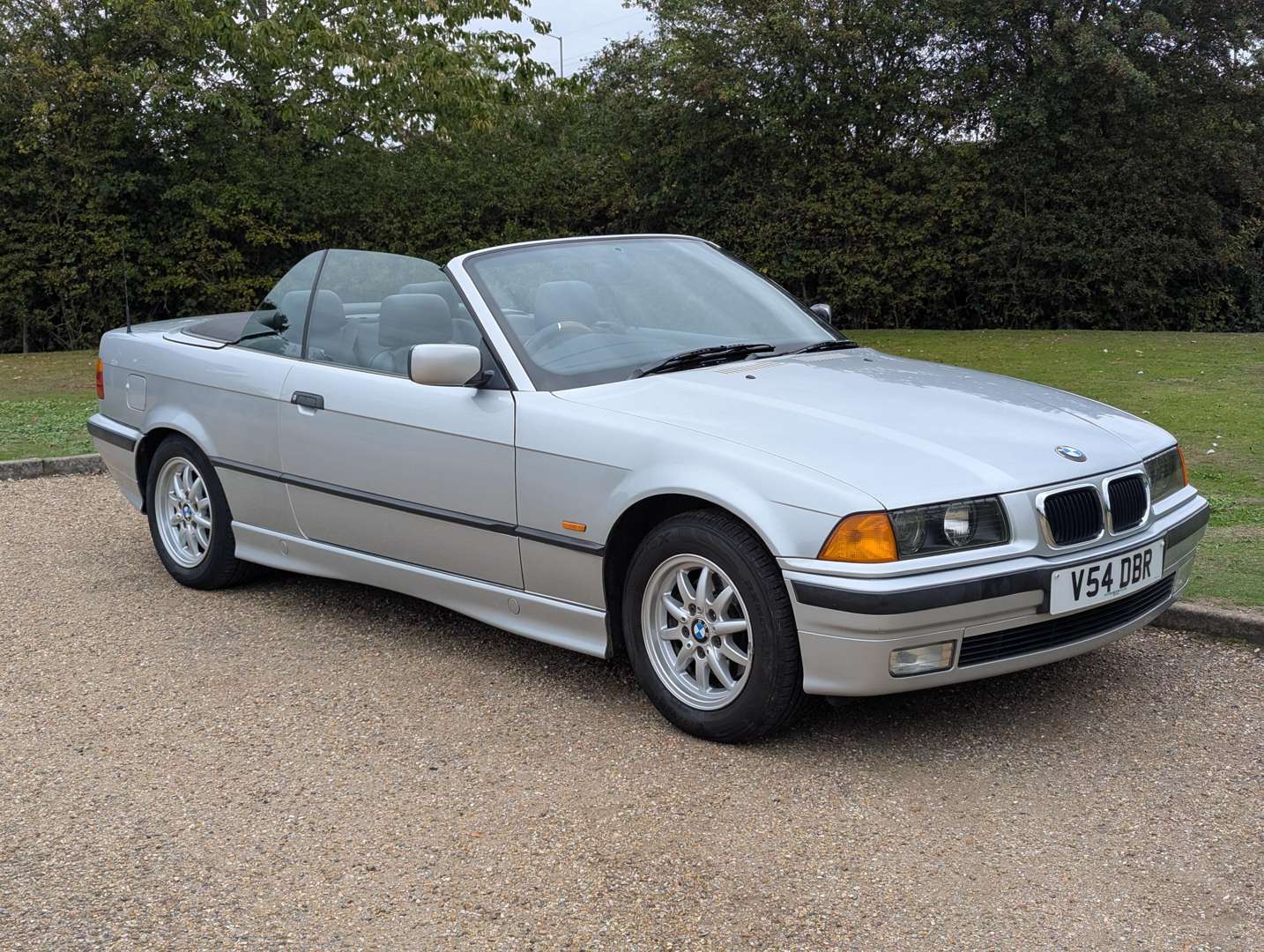 <p>1999 BMW 318I CONVERTIBLE</p>