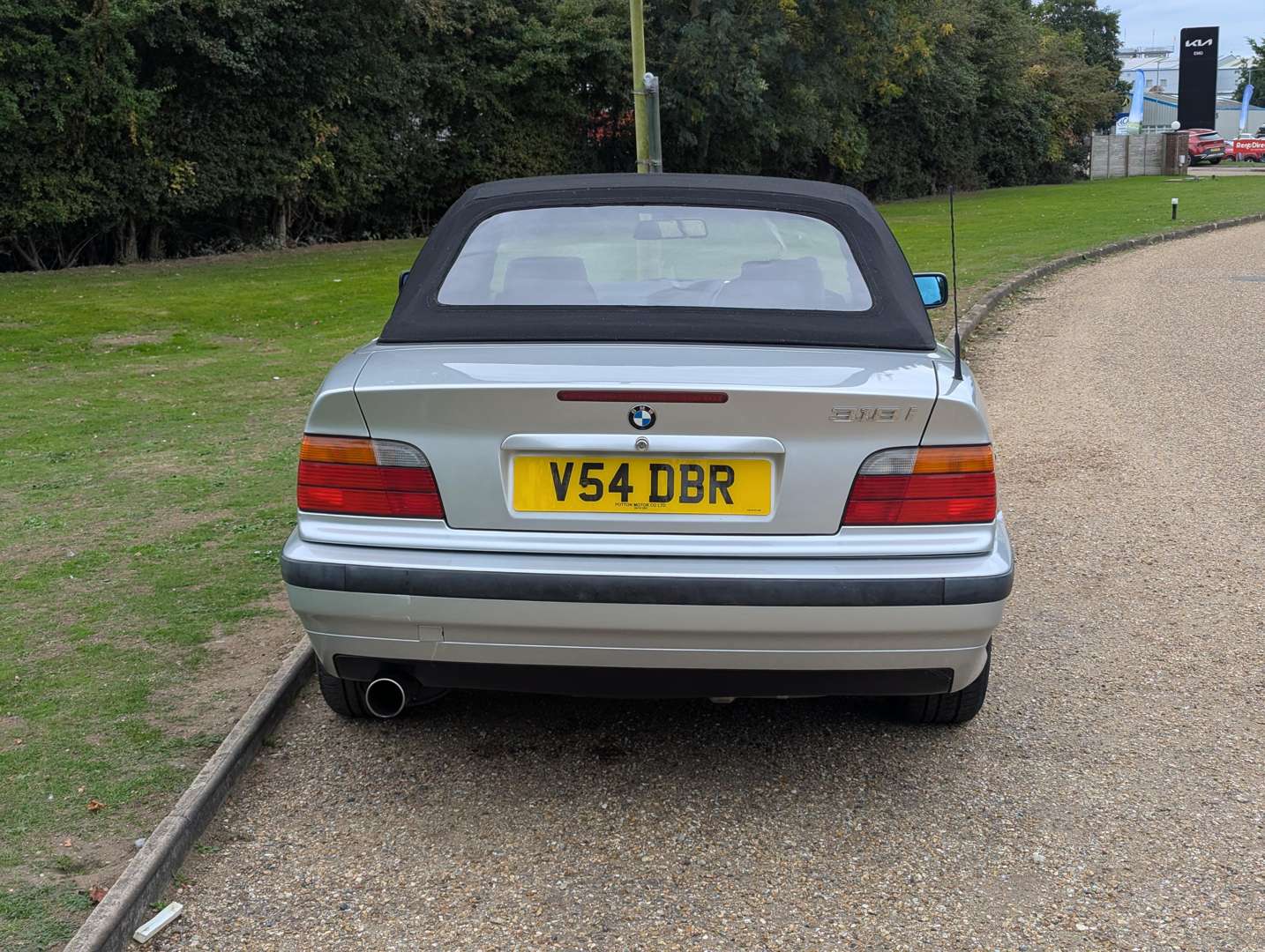 <p>1999 BMW 318I CONVERTIBLE</p>