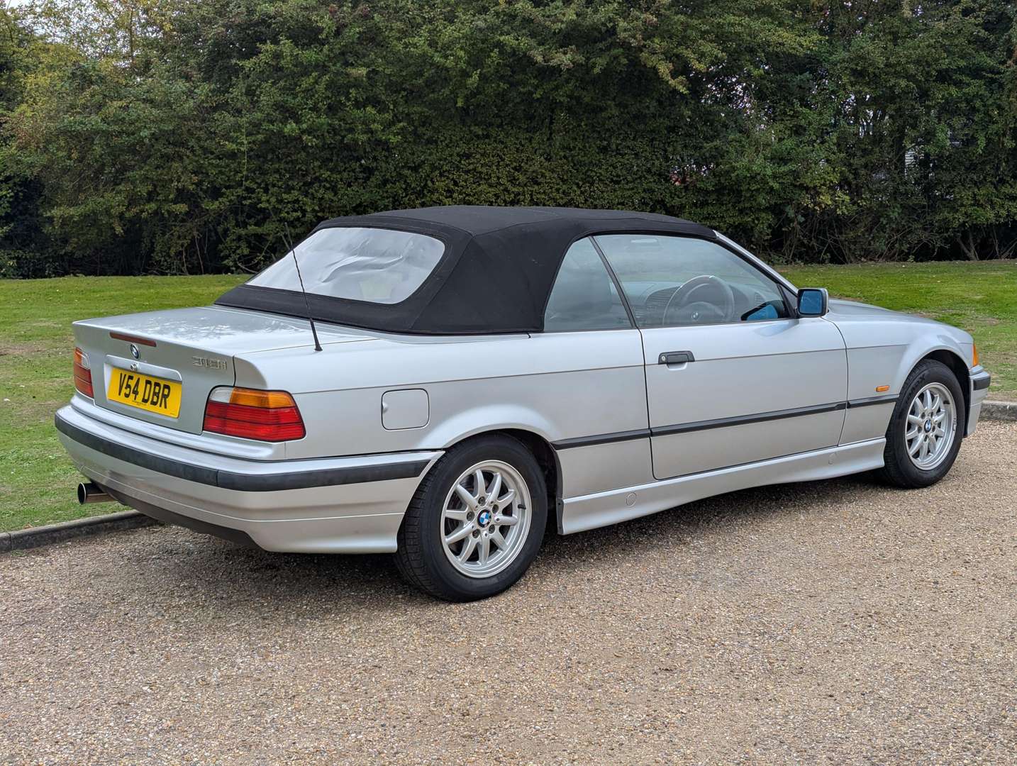 <p>1999 BMW 318I CONVERTIBLE</p>
