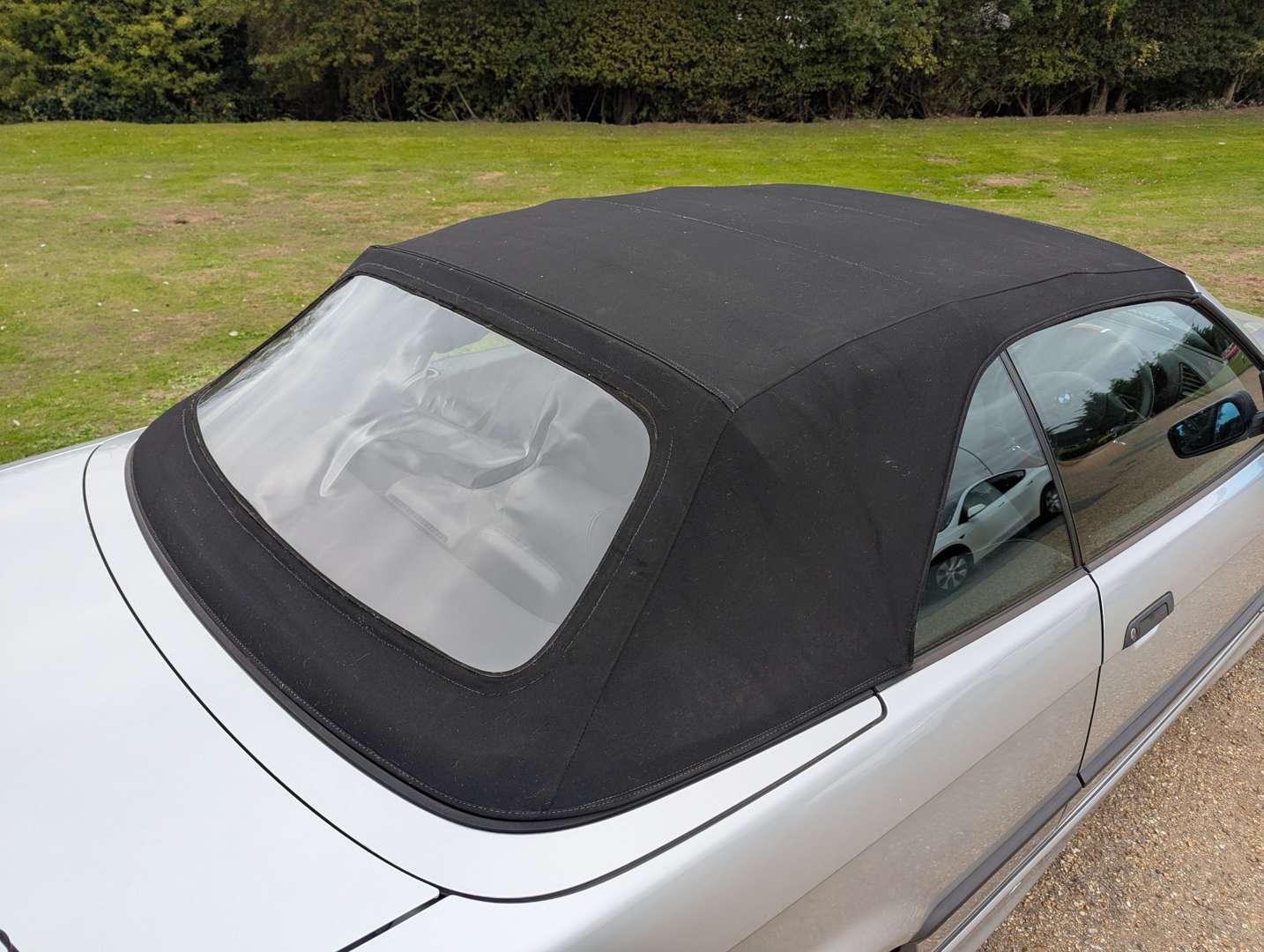 <p>1999 BMW 318I CONVERTIBLE</p>