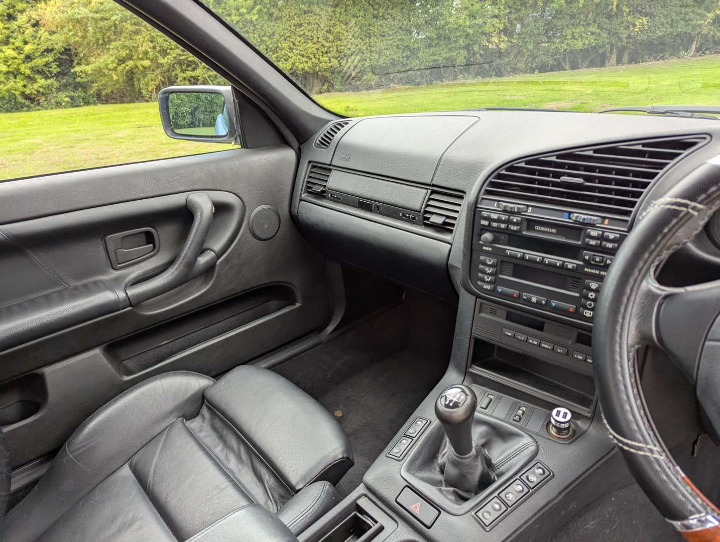 <p>1999 BMW 318I CONVERTIBLE</p>