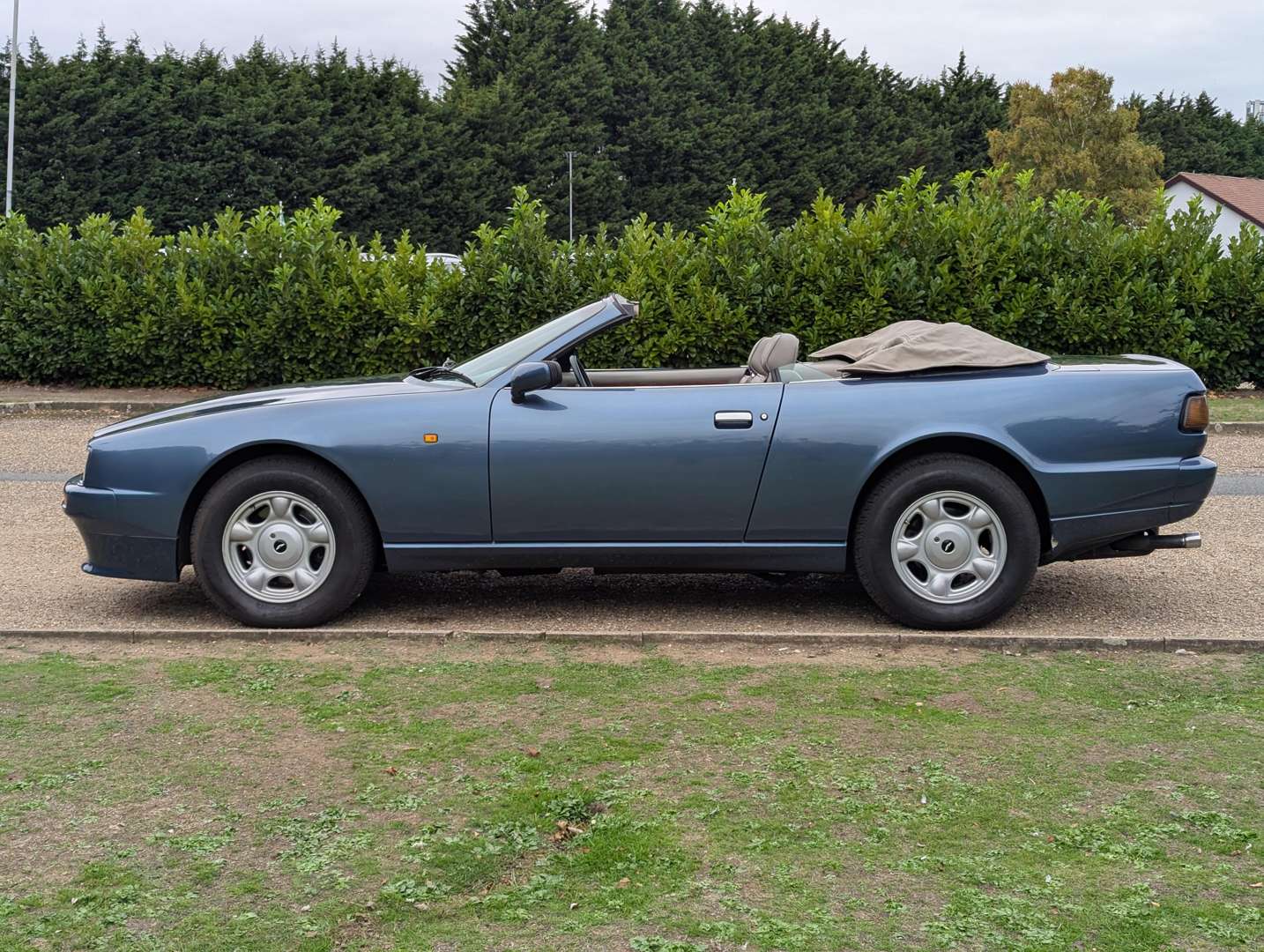 <p>1992 ASTON MARTIN VIRAGE VOLANTE AUTO</p>