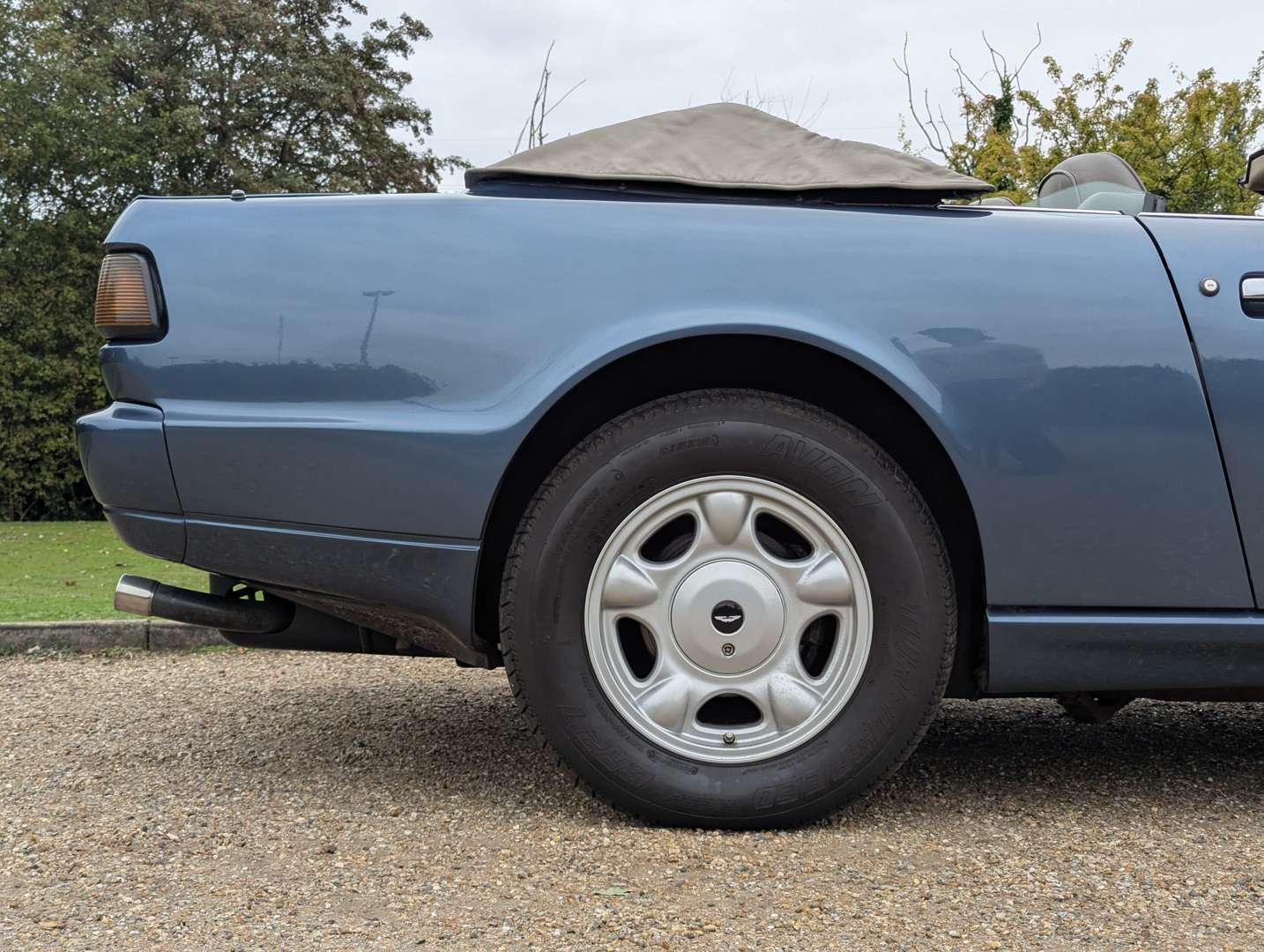 <p>1992 ASTON MARTIN VIRAGE VOLANTE AUTO</p>