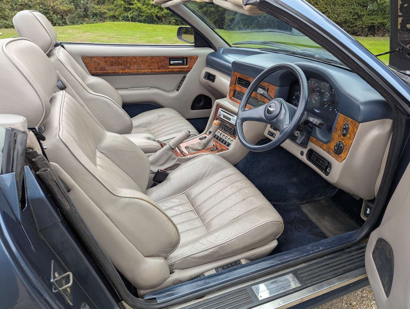 <p>1992 ASTON MARTIN VIRAGE VOLANTE AUTO</p>